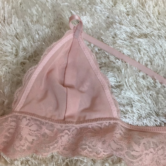 Best Sellinng‼️ All lace Urban Bralette - Picture 5 of 7